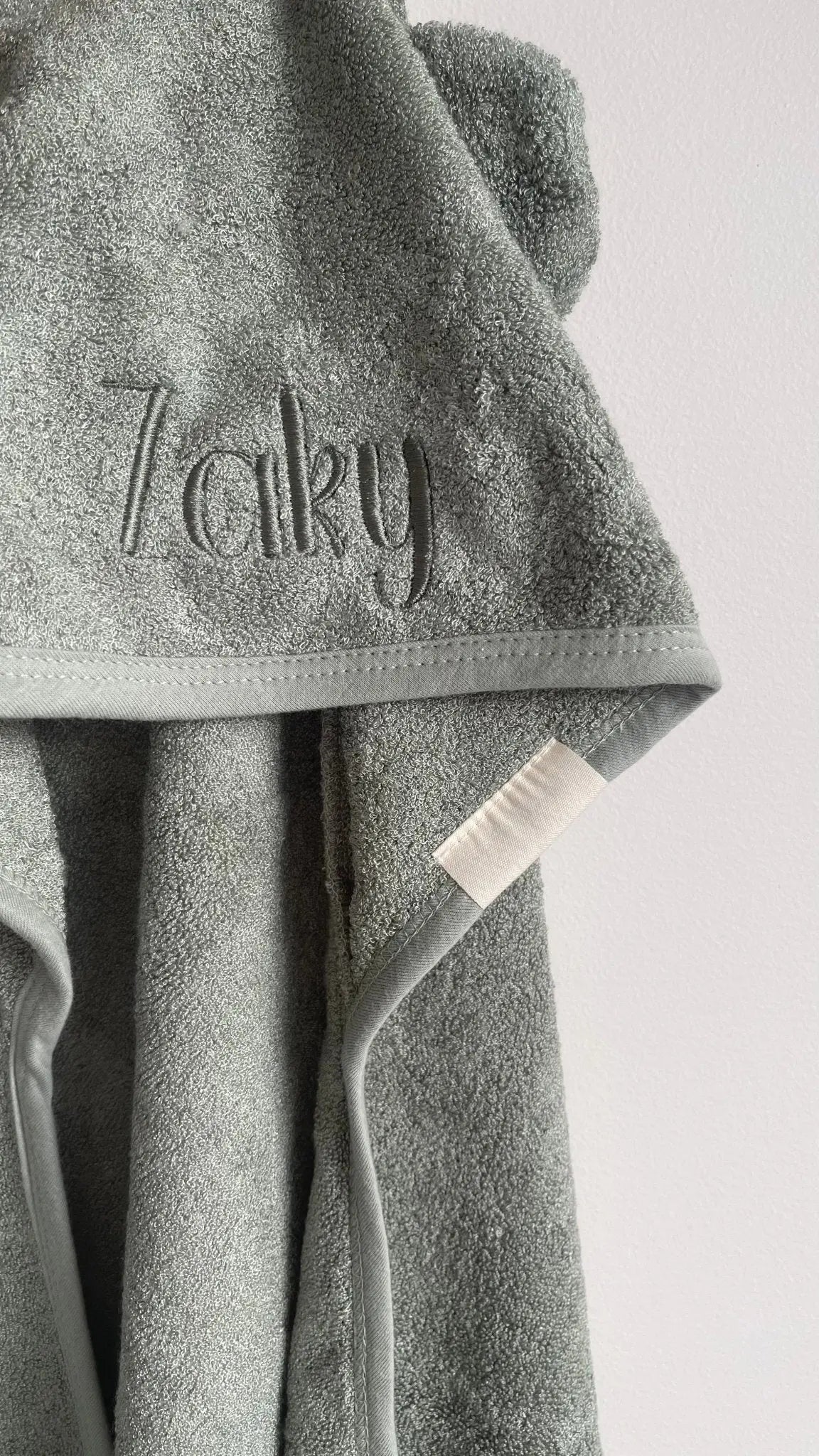 Personalised Hooded Towel - The Romanni Collection